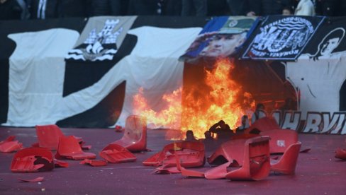 ПРАВЕДНО? Ко ће платити уништене столице на дербију? Штета већа од 150.000 евра