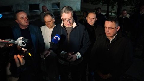 VUČIĆ OBIŠAO DAČIĆA NA KLINICI ZA PULOMOLOGIJU: Situacija teška, na respiratoru je (VIDEO)