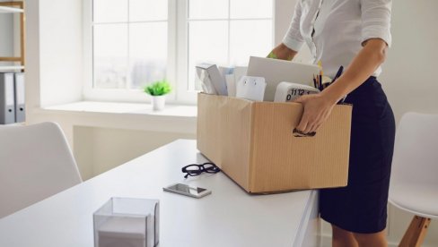 PROFESIJE IŠČEZAVAJU DOK SPAVATE: Evo koja su radna mesta na ivici izumiranja u 2026.