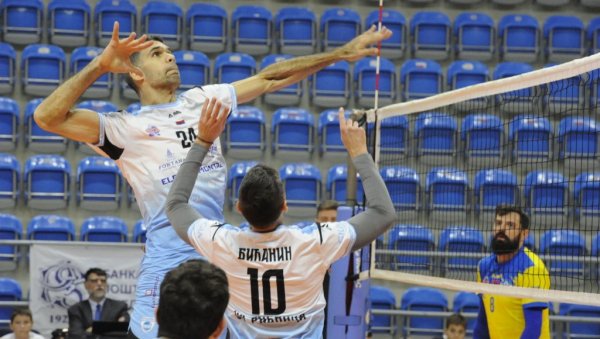 СИГУРНИ „МУСКЕТАРИ“: Одбојкаши Рибнице савладали Лаки Стар пред својим навијачима