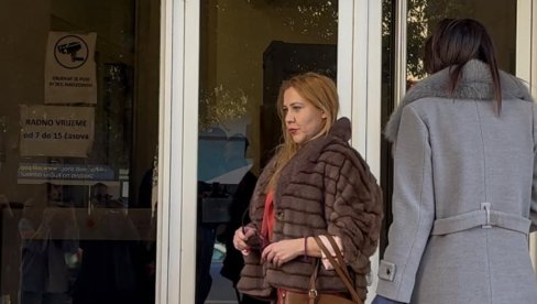 VESNI BRATIĆ UKINUT KUĆNI PRITVOR: Saslušani svi svedoci u procesu protiv bivše ministarke prosvete Crne Gore