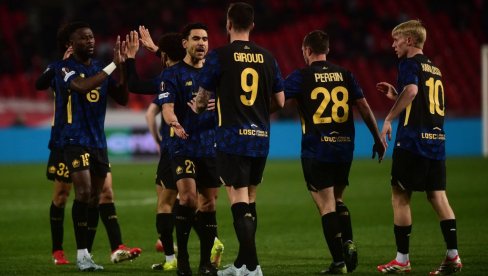 ШОК НА МАРАКАНИ! Французи за 240 секунди постигли гол! Жиру - форма пролазна, класа вечна! (ВИДЕО)