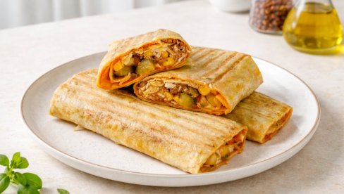 BRZA TOST TORTILJA SA AJVAROM I TUNJEVINOM: Obrok gotov za 10 minuta