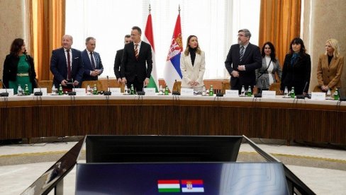 У БЕОГРАДУ ПЛЕНАРНА СЕДНИЦА ЗАЈЕДНИЧКЕ КОМИСИЈЕ СРБИЈЕ И МАЂАРСКЕ: Следи пословни форум
