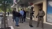 OPSADNO STANJE U PODGORICI: Policija opkolila zgradu u kojoj živi Aco Đukanović