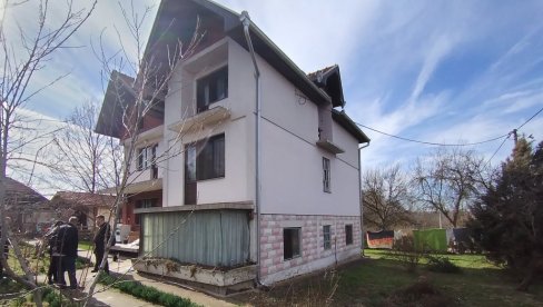 SAMOSTRELOM UBIO SUPRUGU, PA PRESUDIO SEBI: Užas u Kraljevu, muškarac pre zločina ranio majku