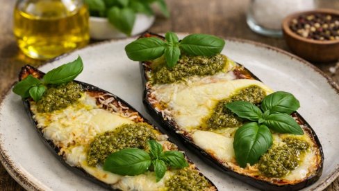 ZAPEČENI PATLIDŽAN SA SIROM IZ RERNE: Niskokalorično jelo u italijanskom stilu