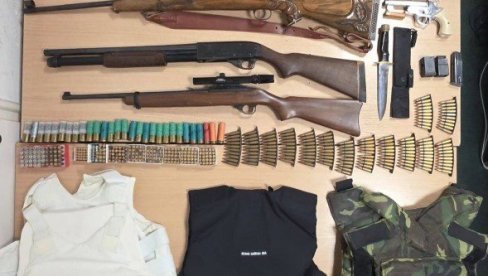 PRONAĐEN ARSENAL U KUĆI ACA ĐUKANOVIĆA: Otkriveno šta je pronađeno prilikom pretresa