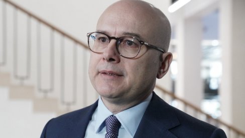 ВУЧЕВИЋ ОШТРО РЕАГОВАО НА СРАМНУ КАРИКАТУРУ: Изопачени безумници настављају дехуманизацију Вучића