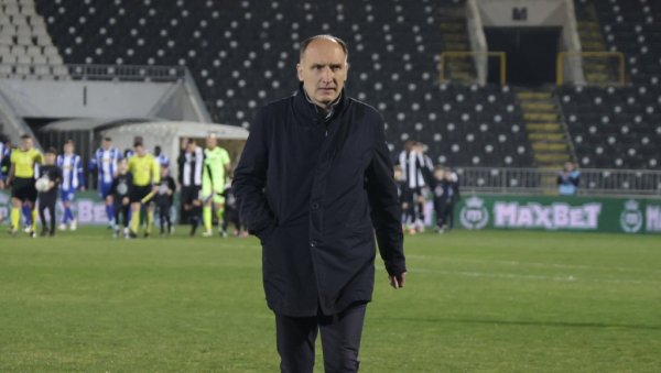 ДАМИР ЧАКАР У ШОКУ! Не може да верује како је протекао његов деби на клупи Партизана, жао му ЊЕГА САМОГ!