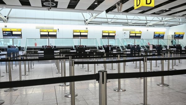 ДРАМА КАКВА СЕ НЕ ПАМТИ! У Дубаију заробљено 14 кошаркаша из Евролиге и тренер шампиона Старог континента