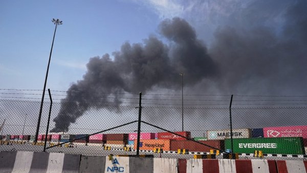 УСРЕД НАПАДА ИРАНА ДРОНОВИМА И РАКЕТАМА: У Дубаи слетела ова неочекивана вест