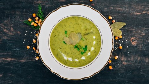 ZELENA I KREMASTA: Čorba sa tikvicama