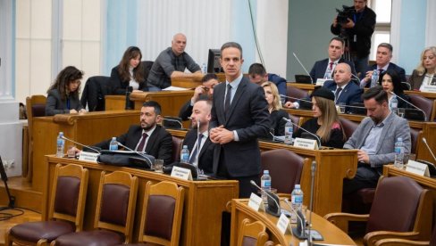 TAČKA NA REFERENDUM? Šta je novo u rezoluciji o pristupanju Crne Gore EU