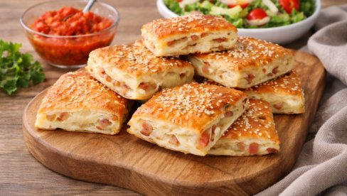 POGAČICE SA SLANINICOM: Mekane, mirisne i savršene za doručak