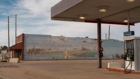 DIVLJAJU CENE BENZINA U SAD:  Trenutno na najvišem nivou u poslednjih 11 meseci