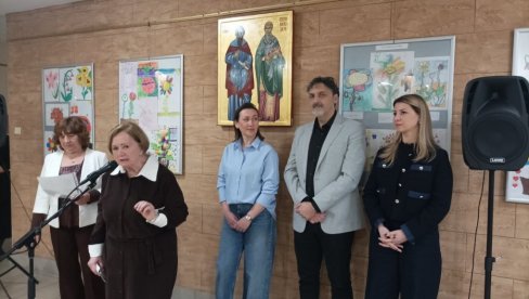 HUMANITARNA IZLOŽBA TORTI I KOLAČA: U Somboru povodom obeležavanja 8. marta (FOTO)