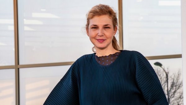 О ГОРАНКИ, ЈАСНО И САЖЕТО: Награда Павле Васић припала Уни Поповић за капиталну монографију о познатој фотографкињи