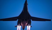 АМЕРИКАНЦИ ТЕК СПРЕМАЈУ ПАКАО ЗА ИРАН: Амерички бомбардер Б-1 Лансер слетео у британску базу