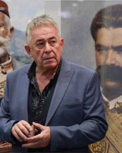 ПОРЕКЛО МИМЕ КАРАЏИЋА Ове бркајлије су му отац и деда: Мој понос - Мајо и Мињо!