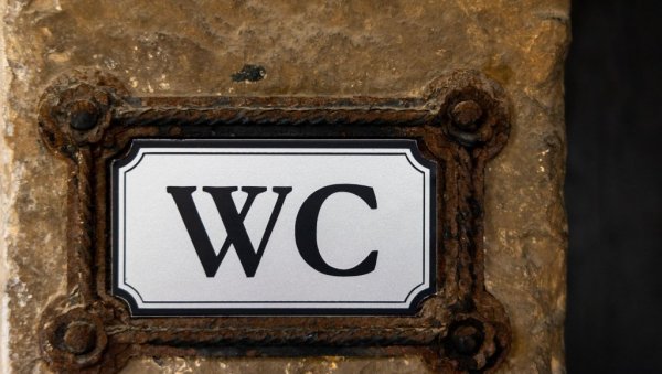 НЕМАЧКИ СУД ПРЕСЕКАО ПРАКСУ: Наплаћивали тоалет чак и гостима ресторана