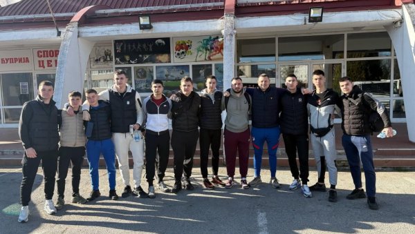 УСПЕХ ФУТСАЛЕРА ЋУПРИЈСКЕ ГИМНАЗИЈЕ: Освојили пласман на Републичко школско првенство