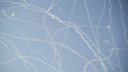 ИДФ УПОЗОРАВА: Иран лансирано балистичке ракете, Хезболах испалио 100 ракета на север Израела (ВИДЕО)