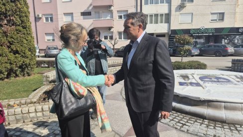 АМБАСАДОРКА ФРАНЦУСКЕ ПОСЕТИЛА СВИЛАЈНАЦ: Отворене могућности за развој сарадње