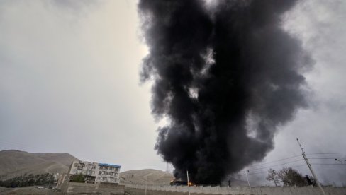 RAKETA RAZNELA SEDIŠTE KATARSKE TELEVIZIJE: Izrael izveo još jedan jeziv napad na novinare (VIDEO)