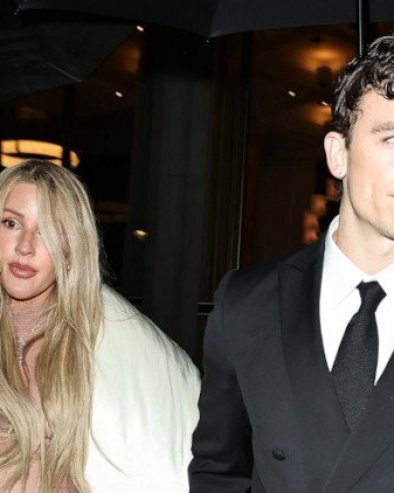 ПОРОДИЛА СЕ ПОЗНАТА ПЕВАЧИЦА: Развела се, па родила ћерку 11 година млађем изабранику