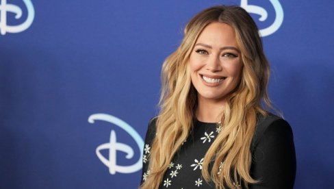 ПРОБЛЕМИ У ПОРОДИЦИ СЛАВНЕ ГЛУМИЦЕ И ПЕВАЧИЦЕ: Посвађала се са сестром, па објавила песму у којој открива своју страну приче