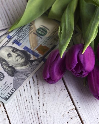 НОВЧАНИ ХОРОСКОП ЗА ПРОЛЕЋЕ: Ко треба да избегава изненадне одлуке, а коме ће бити пун новчаник?