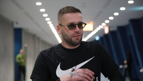 ŽELIM DA LJUDI UPOZNAJU PRAVOG MENE: Frontmen Magla benda progovorio o navodima da je narkoman i homoseksualac