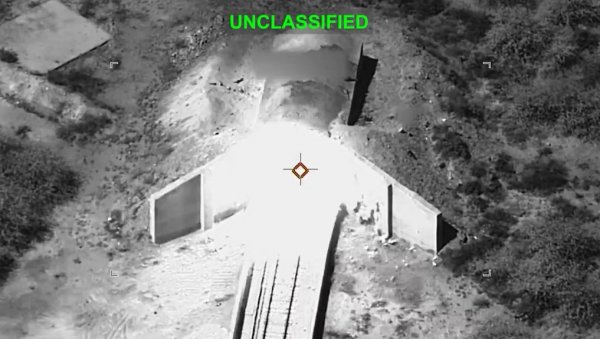 ИЗГЛЕДА ЗАСТРАШУЈУЋЕ: Погледајте како америчка војска уништава лаке мете у Ирану (ВИДЕО)