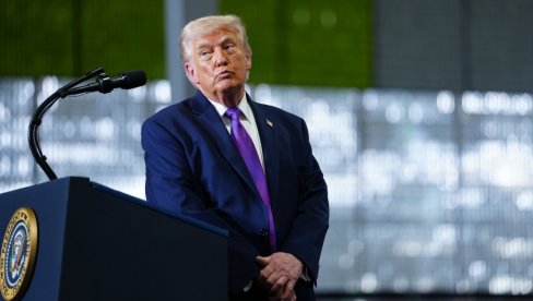 ТРАМП ПРЕД СВЕТСКО ПРВЕНСТО У ФУДБАЛУ: Репрезентација Ирана је добродошла, али није прикладно да се појаве