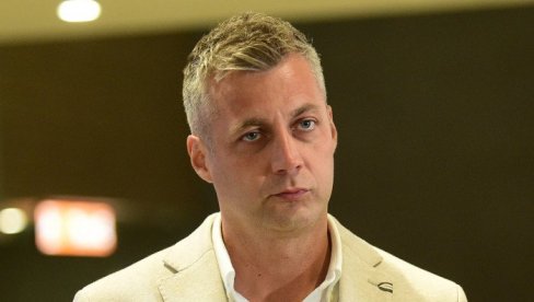 TEŠKO ODRASTANJE FRONTMENA LEKSINGTONA: Bežao od granata, išao po logorima, a onda su sa sestrom 2 meseca držali u zatvoru