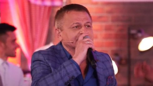 NISAM BIO NA OČEVOJ SAHRANI: Naš poznati pevač je na početku karijere otišao u Nemačku, a posle samo 10 dana je čuo strašne vesti