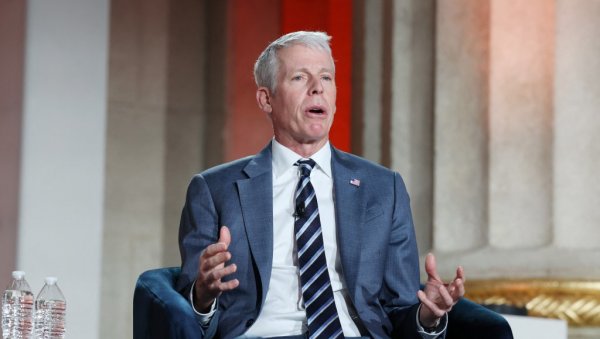 ШОК ПРИЗНАЊЕ АМЕРИЧКОГ МИНИСТРА: Наша морнарица тренутно не може да заштити танкере у Ормуском мореузу