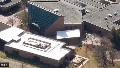 ПУЦЊАВА У СИНАГОГИ У МИЧИГЕНУ: Наређена хитна евакуција, нападач у бекству (ВИДЕО)