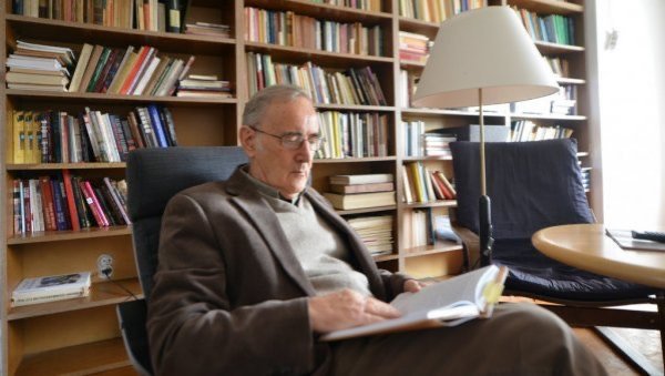 КОЊСКИ ПАСОШ ДОДЕЉЕН ИСТОРИЈИ: Промоција књиге Тибора Варадија у Зрењанину