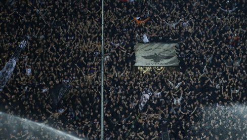 ЈЕЗИВО! Навијач црно-белих убијен ножем насред улице!