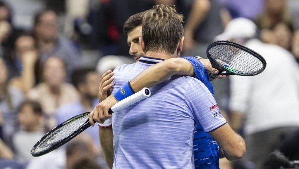 АМЕРИ ГА ПОНИЖАВАЈУ КАО НИКАД ПРЕ! Шампион то није заслужио!