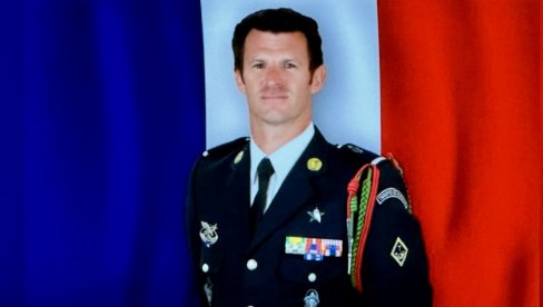 ПОГИНУО У ОДМАЗДИ ЗБОГ НАПАДА НА ИРАН: Француски војник страдао у Ираку, база нападнута због носача авиона?