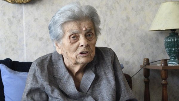 И ПРАСЕТИНА ЈЕ ЗДРАВА ХРАНА: Новости са  Десанком Вукмировић (103), једном од најстаријих Београђанки