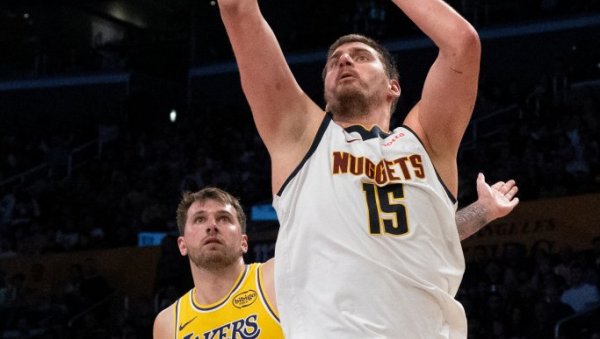 ЈОКИЋ НАС НА ОВО НИЈЕ НАВИКАО! Овим потезом изненадио је све (ВИДЕО)