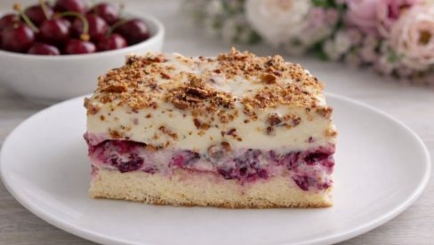 LEDENE KOCKE SA VIŠNJAMA: Kremasti kolač koji se topi u ustima