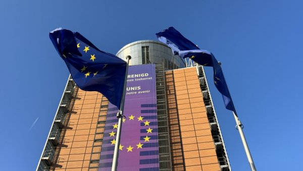 ЕУ СЕЛИ ОПЕРАЦИЈУ ИЗ ЦРВЕНОГ МОРА У ОРМУСКИ МОРЕУЗ? Планови Брисела за ослобађање стратешког поморског правца