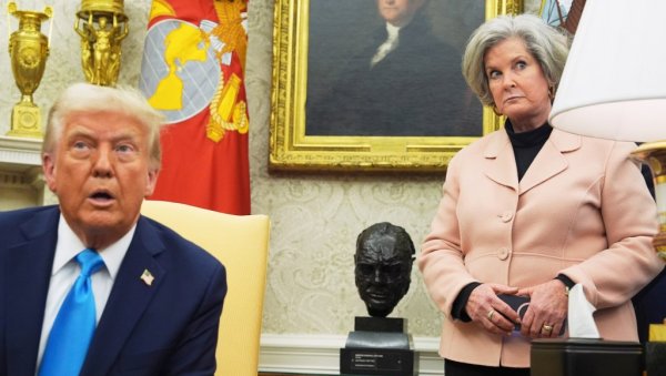 ТРАМП СЕ ХИТНО ОГЛАСИО: Има рак!