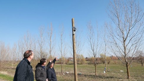 KAMERE ČUVAJU DEPONIJU: U Mokrinu postavljen video-nadzor na smetilištu