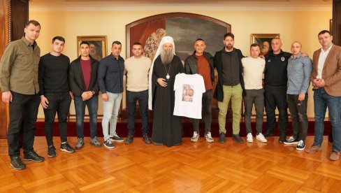 ПЕШКЕ ДО ОСТРОГА ЗА СОФИЈУ И ФЕЂУ: Припадници МУП и Министарства правде крећу на хумано ходочашће за лечење двоје малишана